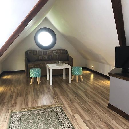 초르쉬틴 Gosciniec Pod Smrekami B&B 외부 사진