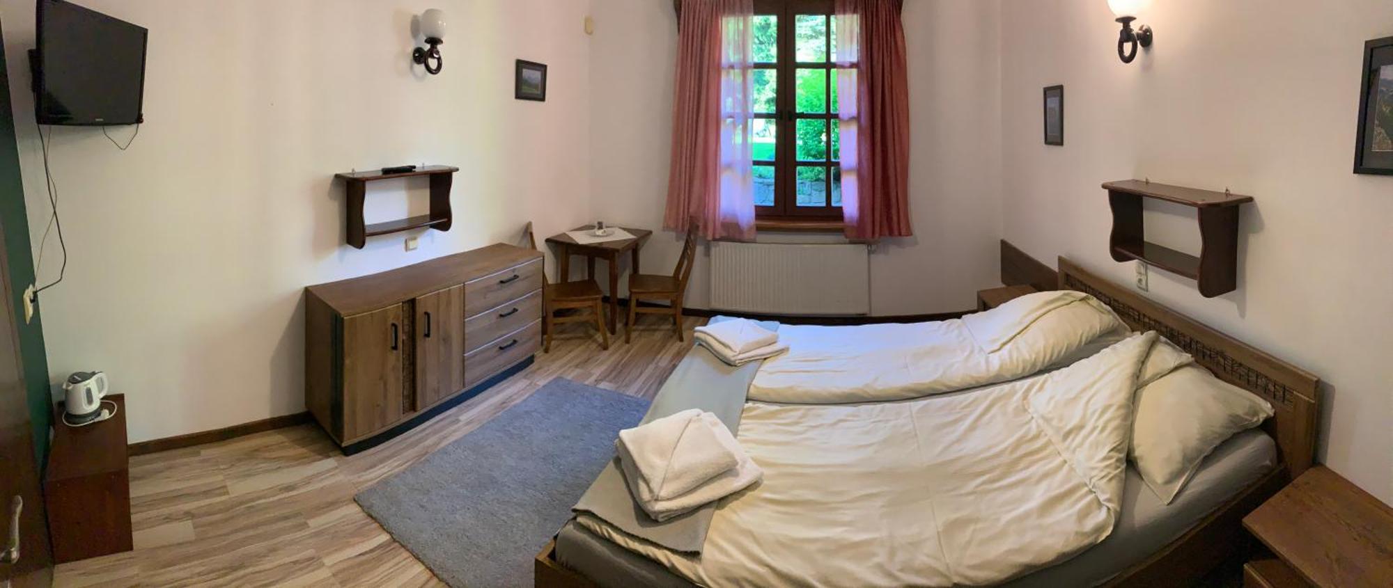 초르쉬틴 Gosciniec Pod Smrekami B&B 외부 사진