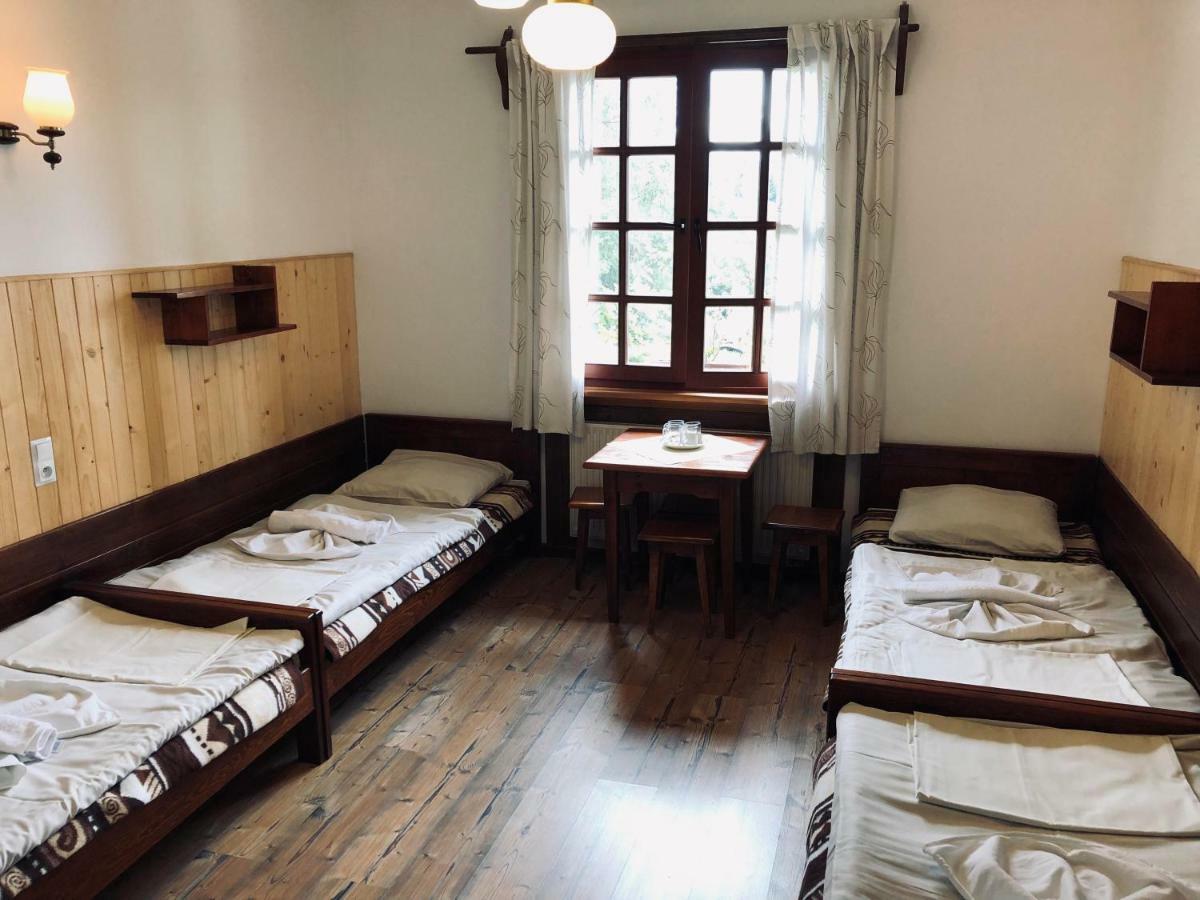초르쉬틴 Gosciniec Pod Smrekami B&B 외부 사진
