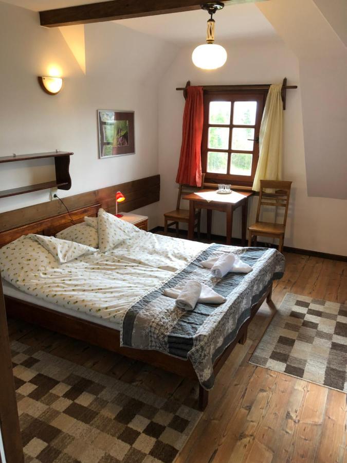 초르쉬틴 Gosciniec Pod Smrekami B&B 외부 사진